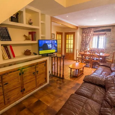 Летний дом Canon De Rio Lobos Ii Касарехос